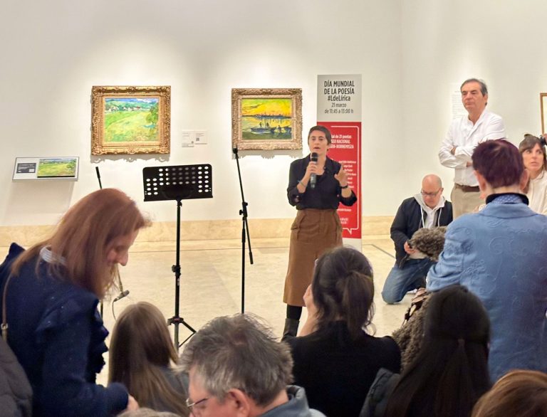 La poetisa Emilia Conejo